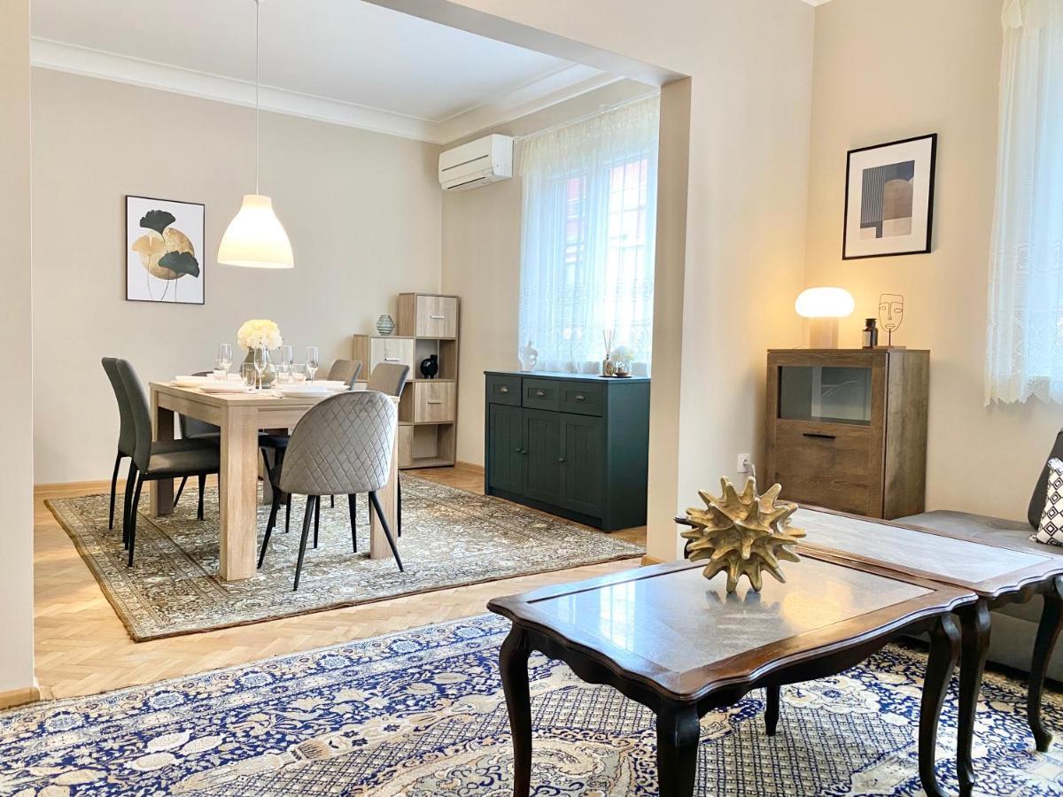Top Centre Sofia Apartment For 6 Guests Ngoại thất bức ảnh