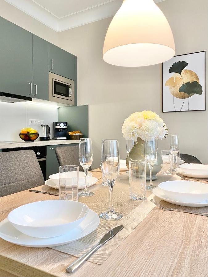 Top Centre Sofia Apartment For 6 Guests Ngoại thất bức ảnh