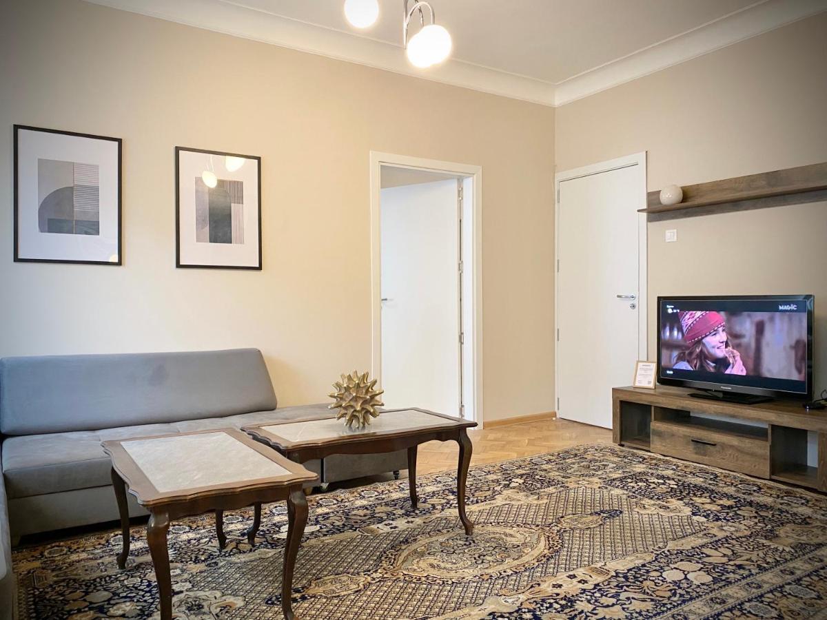 Top Centre Sofia Apartment For 6 Guests Ngoại thất bức ảnh