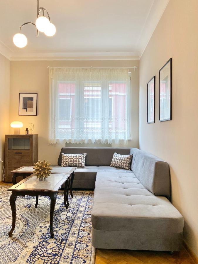 Top Centre Sofia Apartment For 6 Guests Ngoại thất bức ảnh