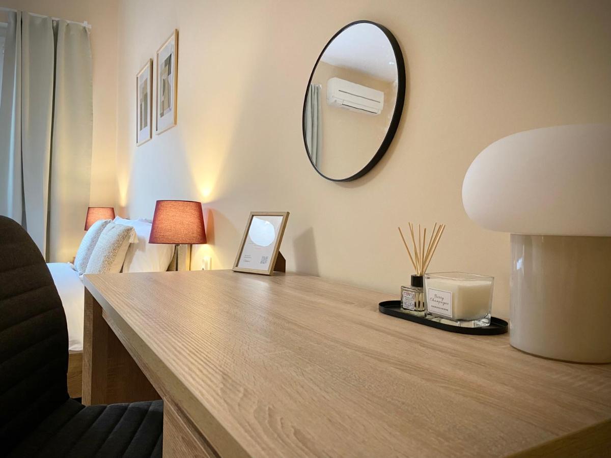 Top Centre Sofia Apartment For 6 Guests Ngoại thất bức ảnh